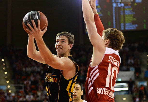 但在全球篮 但在全球篮