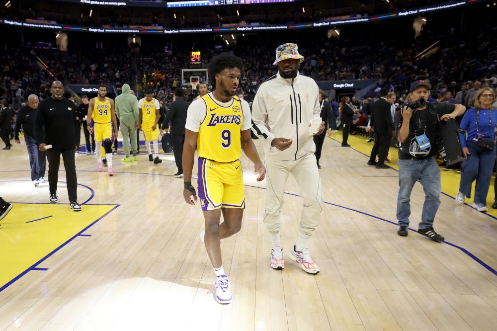 矛盾重重而 矛盾重重而