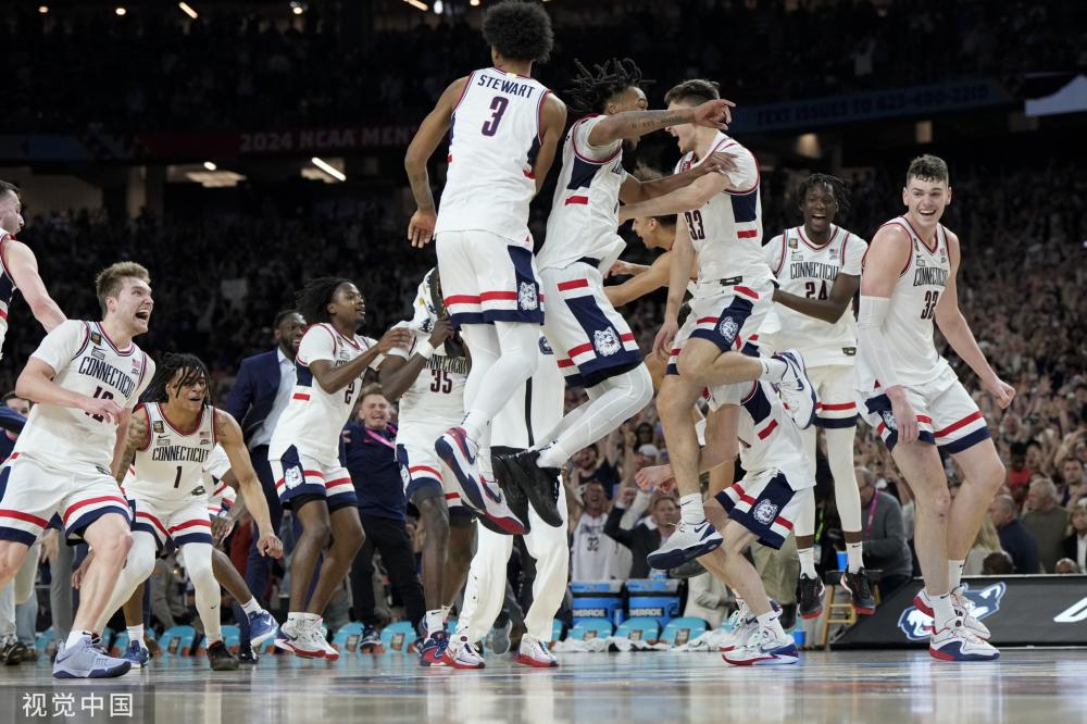 里程碑！库里超帕克进入季后赛得分榜前十 现役球员仅詹杜比他更多