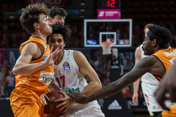 冠军前锋的 冠军前锋的