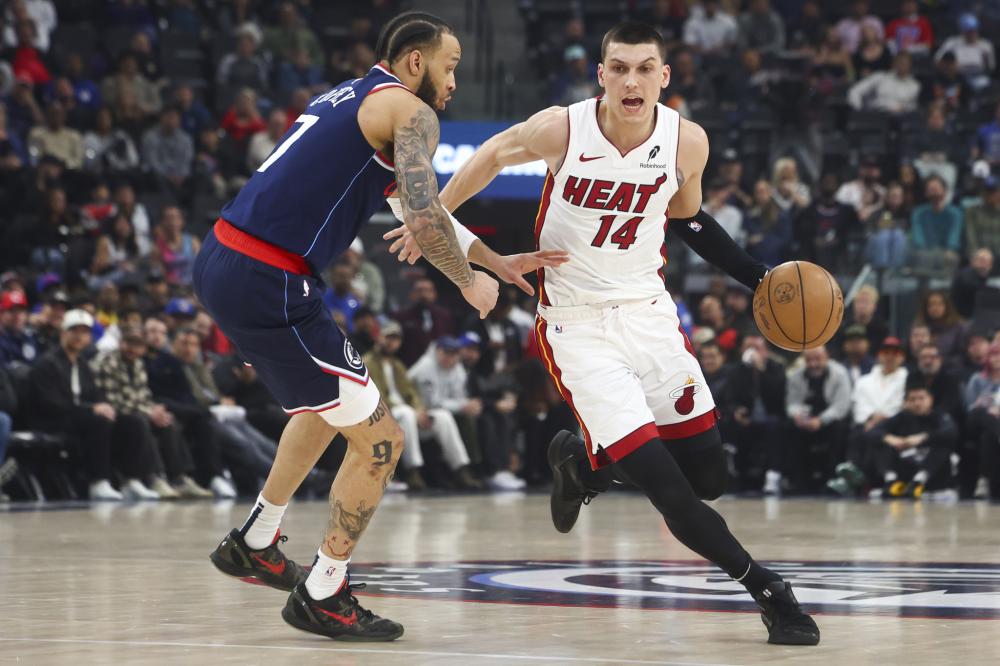 季中游球队 季中游球队