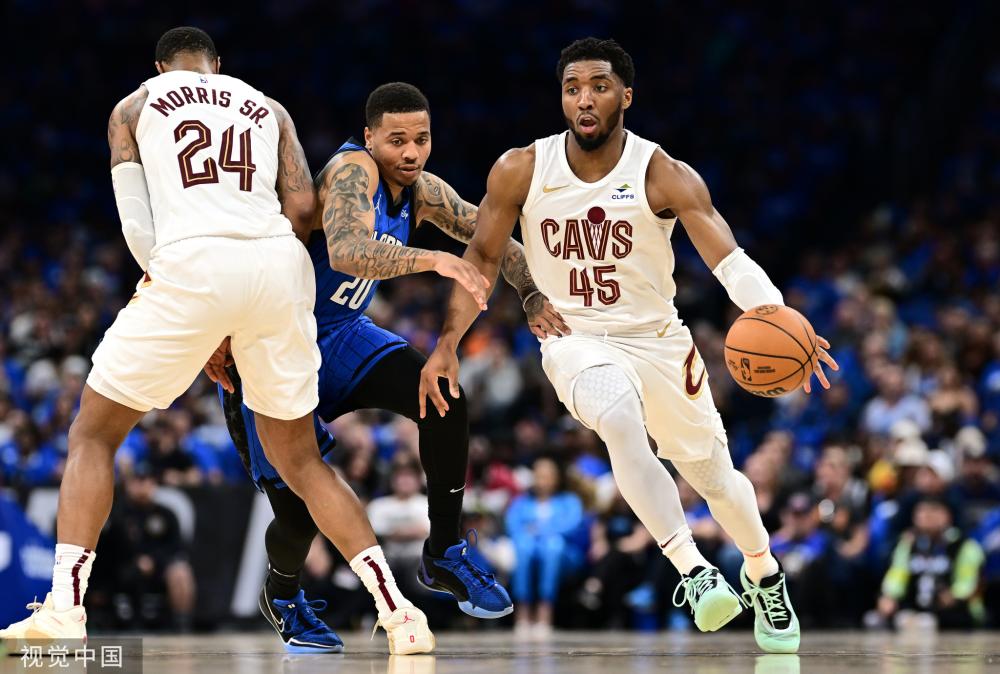 詹姆斯与乔 詹姆斯与乔