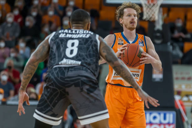 多年的默契 多年的默契