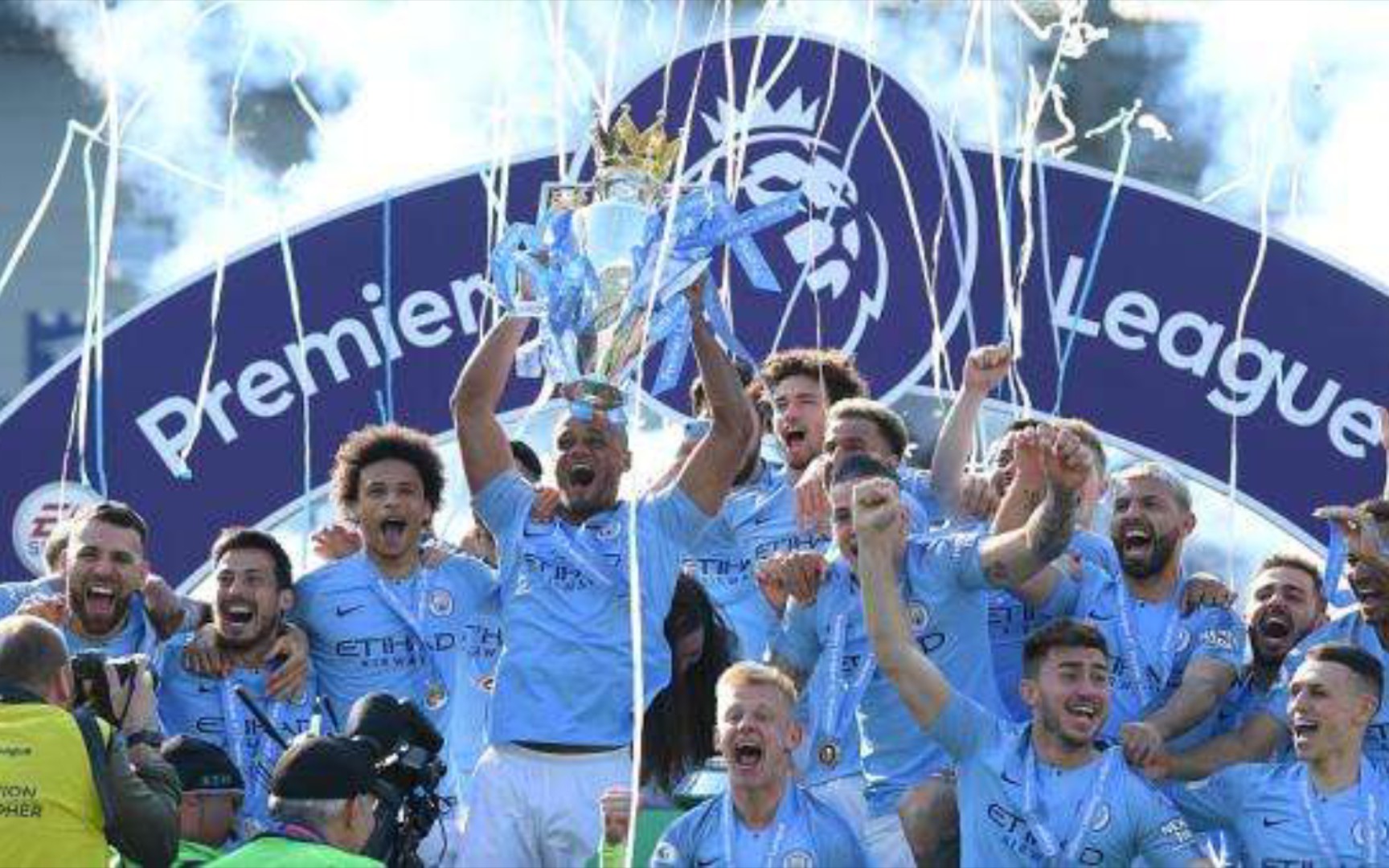 不能再伤了！金玟哉因感冒原要轮休，带病上场后背部也不适166.