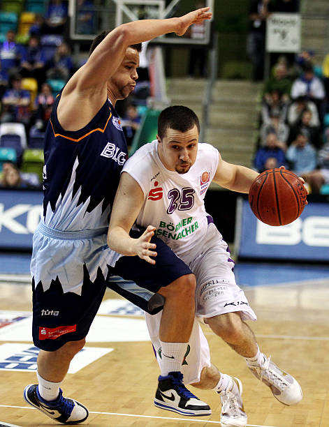 巴黎、弗拉门戈近34年无交手记录，历史战绩弗拉门戈占优（巴黎与弗拉门戈近34年未交锋，历史往绩弗拉门戈更占上风）