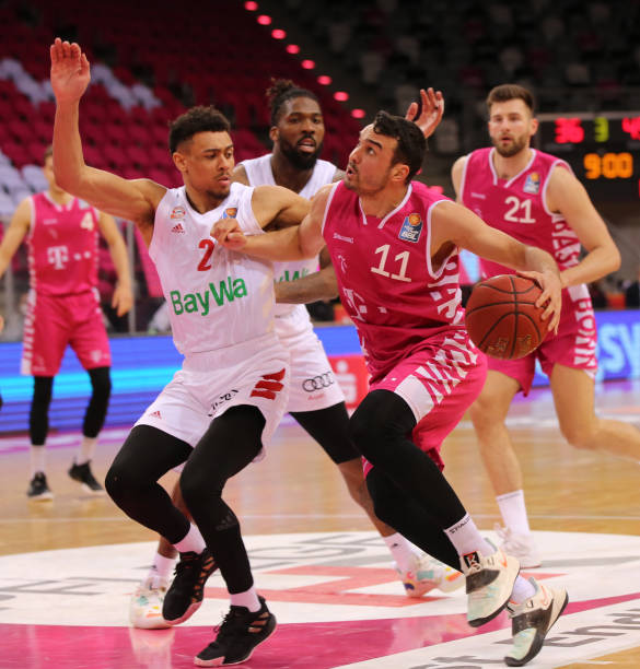 老鹰突然撤回报价！浓眉左手韧带伤停6周，独行侠1.75亿合同已经砸手里了？